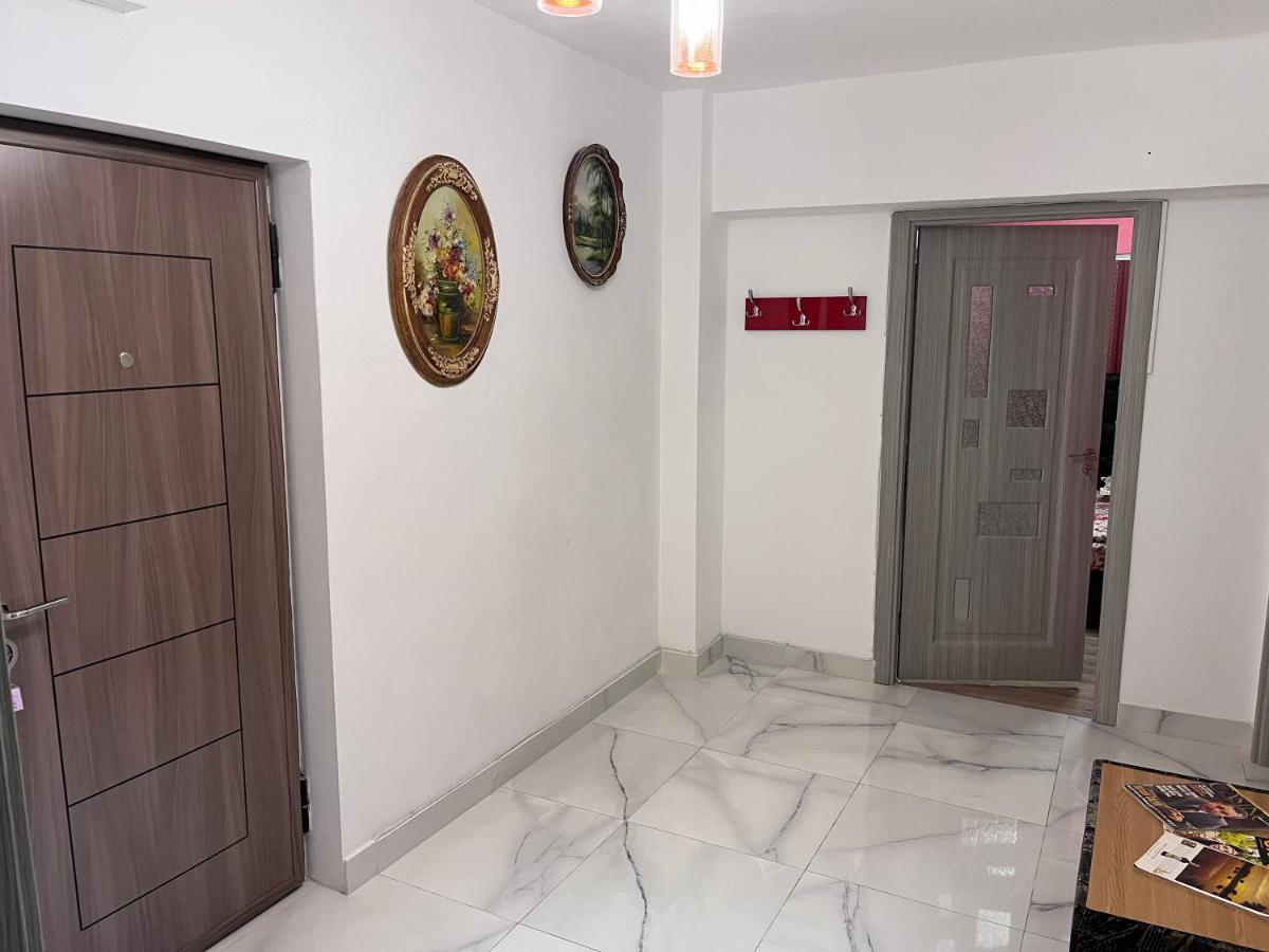 Apartament In Centrul Orasului Bacau Exterior photo